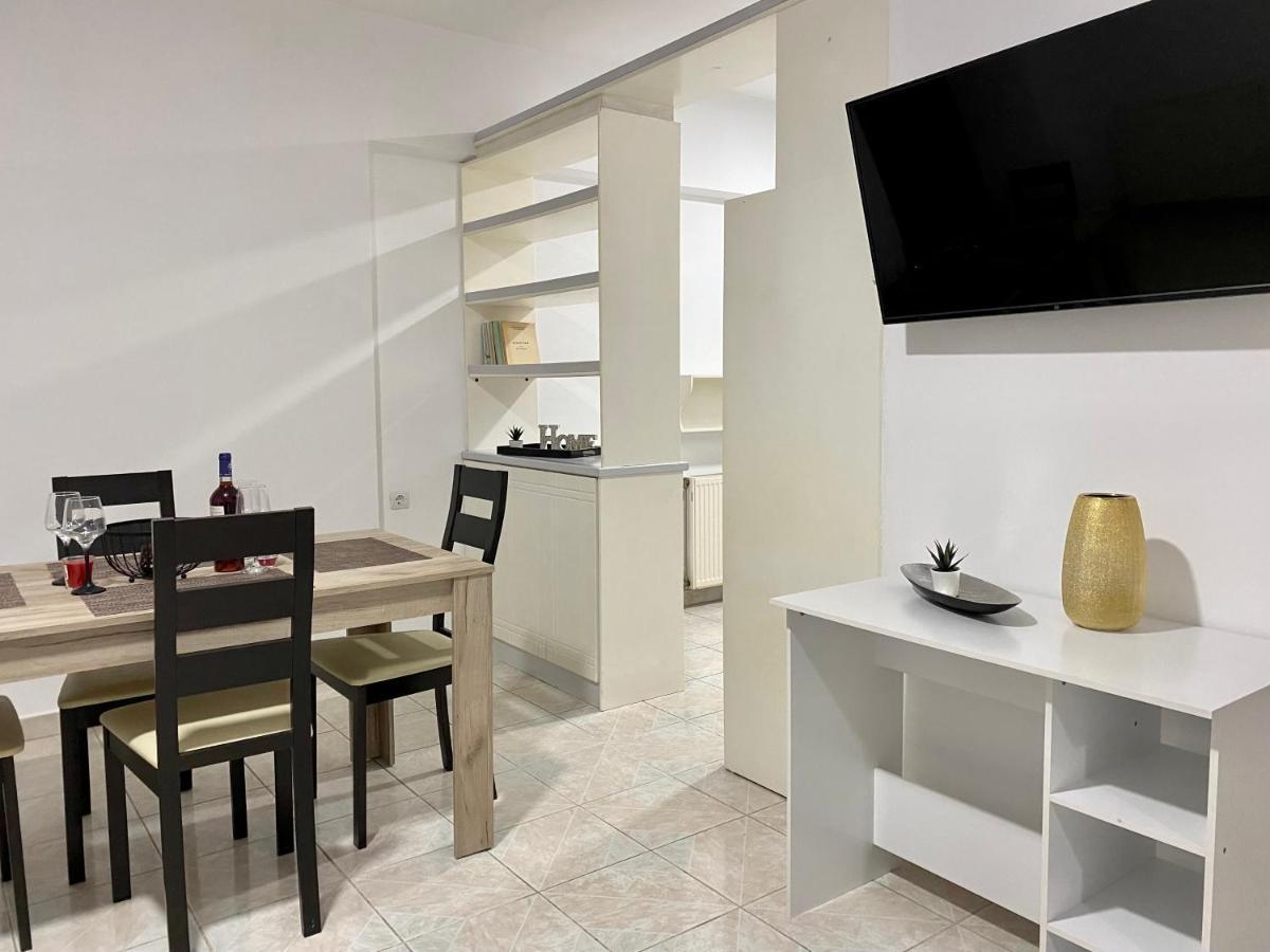 City Center, Cozy Apartment, With Amazing View, "2" Кос Екстер'єр фото